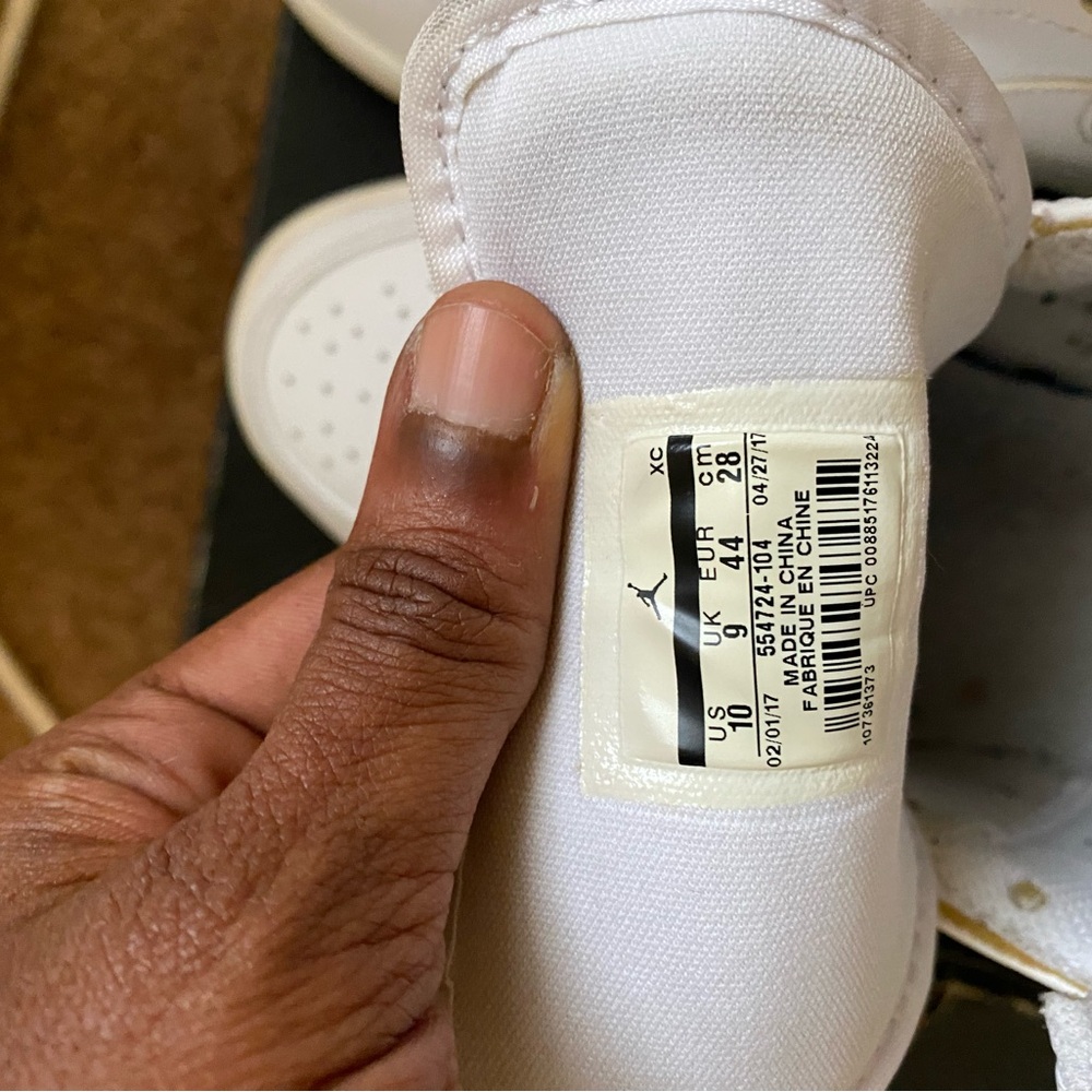Jordan Mid 1 Triple White (2018)